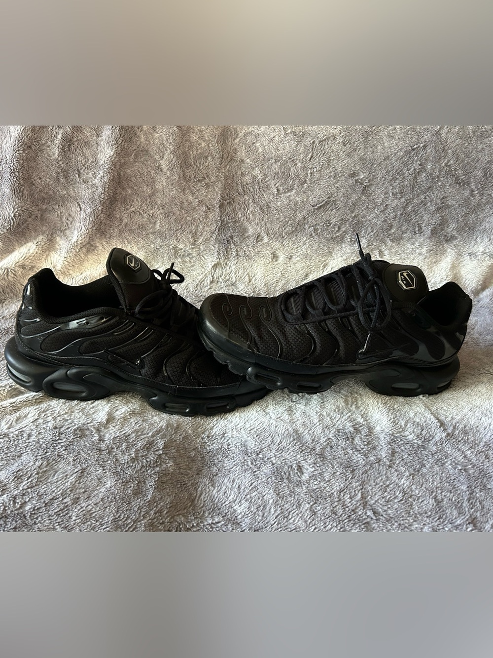 Nike Air Max Plus Low Triple Black Size 13 Euc
